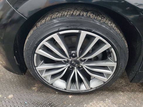 Used 2018 Kia Stinger Premium RWD image 21