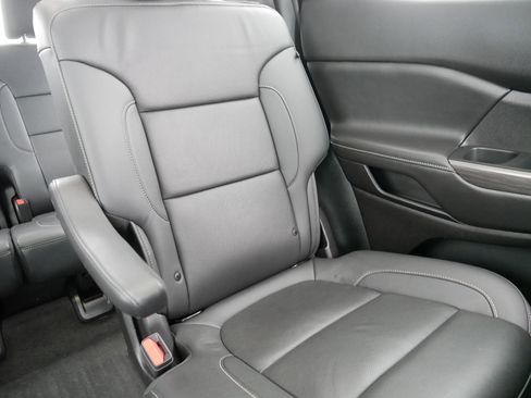 Certified 2023 GMC Acadia SLT w/ Elevation Edition image 14