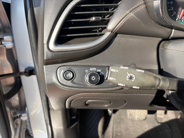 Used 2017 Chevrolet Trax LS FWD image 27