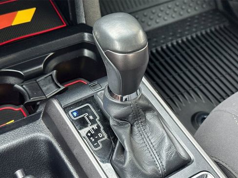 Used 2019 Toyota Tacoma TRD Sport image 22