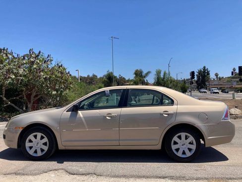 Used 2006 Ford Fusion S FWD image 8