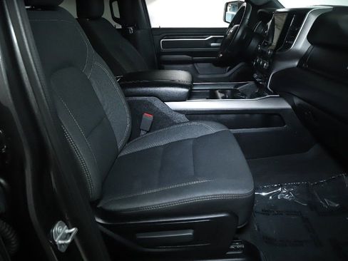 Used 2020 RAM 1500 Big Horn AWD/4WD image 35