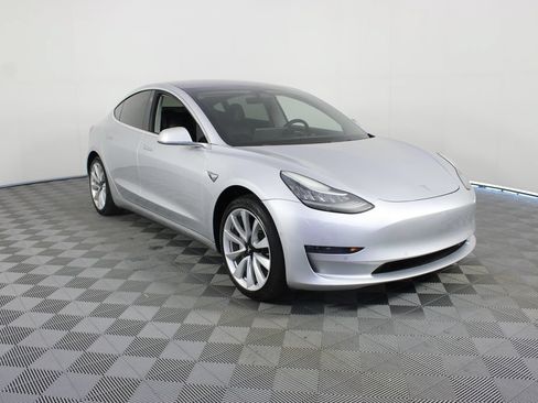 Used 2018 Tesla Model 3 Long Range RWD image 23