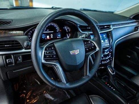 Used 2018 Cadillac XTS Luxury image 34