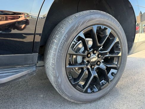 Used 2022 Chevrolet Tahoe LT w/ Luxury Package image 32