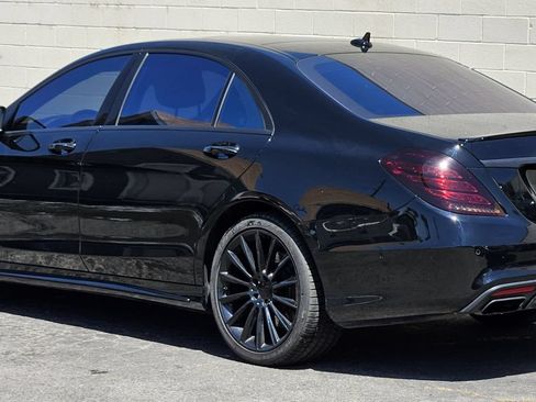 Used 2016 Mercedes-Benz S 550 Sedan image 3
