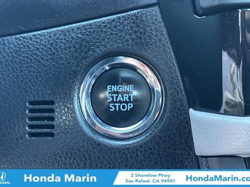 Used 2014 Toyota Corolla LE image 26