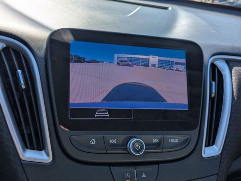 Used 2024 Chevrolet Malibu LT image 17