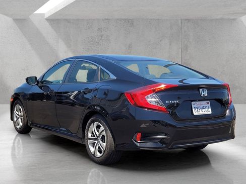 Used 2018 Honda Civic LX image 7
