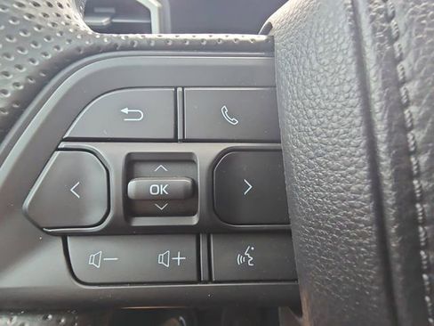 Used 2025 Toyota Tacoma SR5 image 16