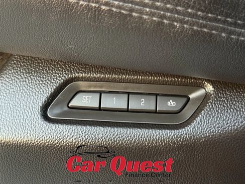 Used 2016 Cadillac Escalade Luxury AWD/4WD image 36
