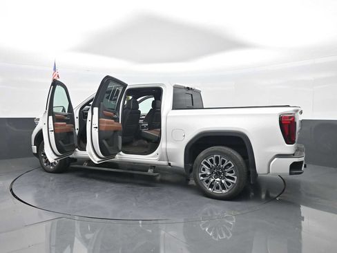 Used 2025 GMC Sierra 1500 Denali Ultimate AWD/4WD image 48
