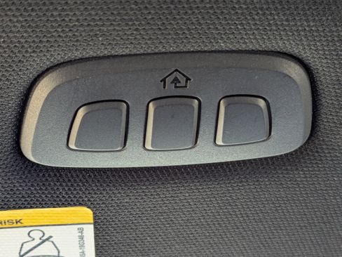 Used 2025 Ford F150 Raptor image 33