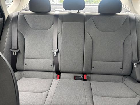 Used 2025 Kia K4 FWD image 33