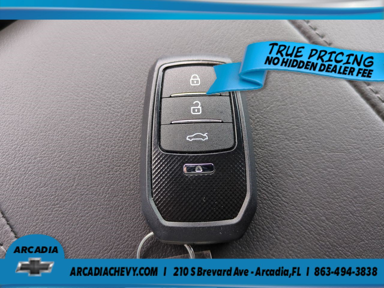 Used 2025 Chevrolet Suburban LT w/ Comfort Package RWD image 29