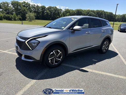 Used 2023 Kia Sportage LX AWD/4WD image 1