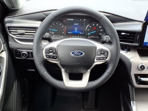 Certified 2023 Ford Explorer XLT w/ Equipment Group 202A AWD/4WD image 13