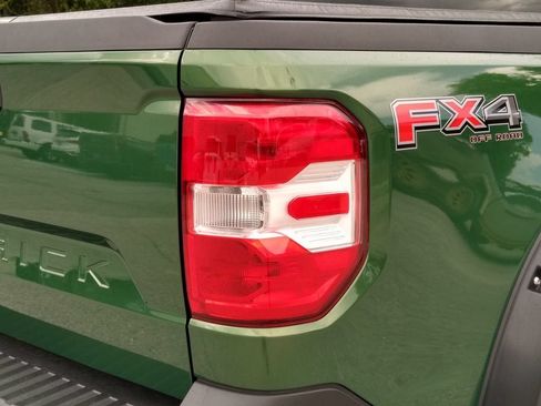 Used 2025 Ford Maverick XLT w/ XLT Luxury Package AWD/4WD image 7