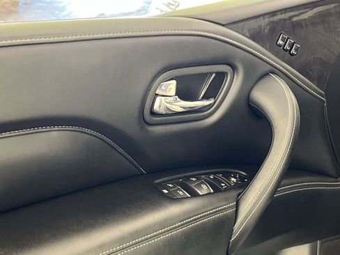 Used 2024 INFINITI QX80 Luxe image 15