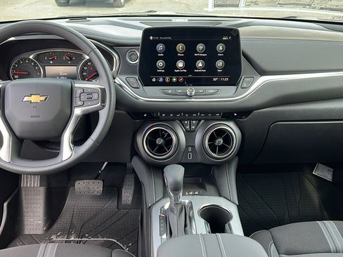 New 2025 Chevrolet Blazer LT w/ Convenience Package image 15