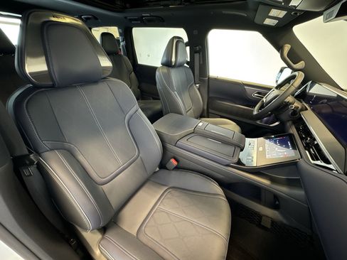 New 2026 INFINITI QX80 4WD image 26