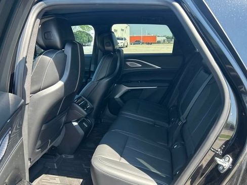 Certified 2024 Cadillac Lyriq Sport w/ LPO, Floor Liner Package AWD/4WD image 7
