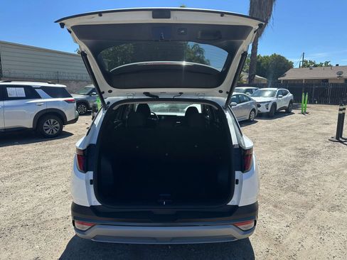 Used 2025 Hyundai Tucson SEL FWD image 33
