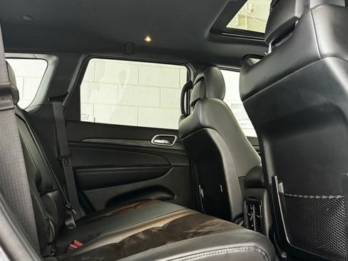 Used 2021 Jeep Grand Cherokee Laredo X AWD/4WD image 7