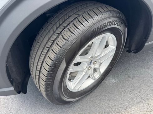 New 2025 Ford Explorer Active image 13