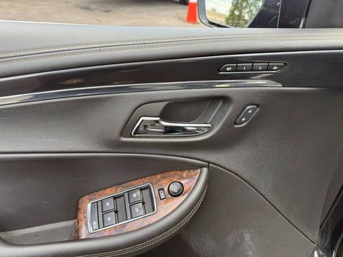 Used 2014 Chevrolet Impala LTZ FWD image 16