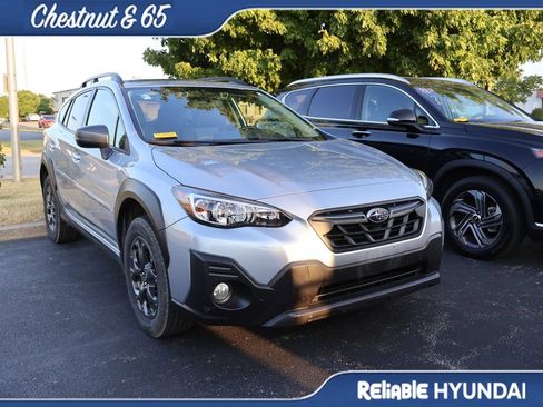 Used 2022 Subaru Crosstrek 2.5i Sport w/ Moonroof Package AWD/4WD image 2