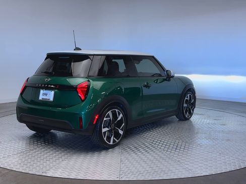 Used 2025 MINI Cooper S image 8