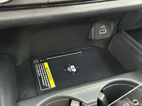 Used 2024 Honda HR-V EX-L image 16