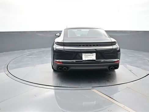 Used 2024 Porsche Panamera 4 image 22