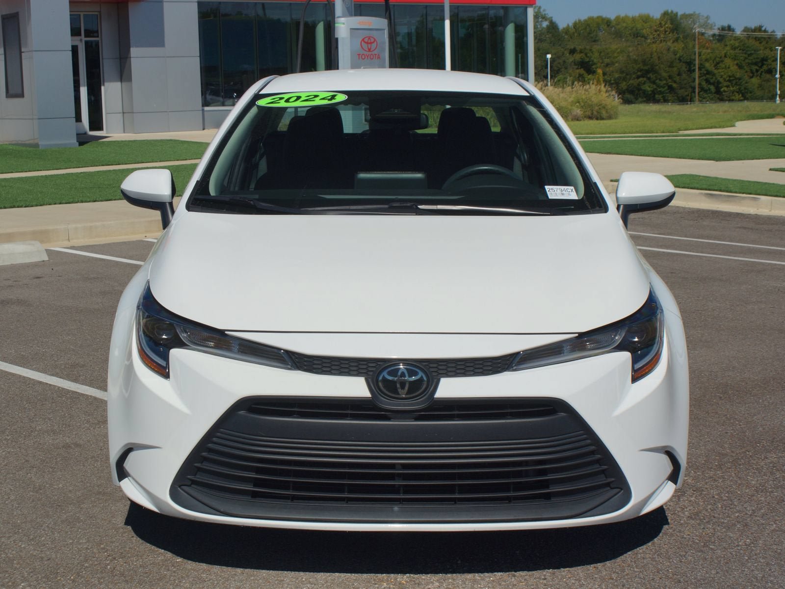 Used 2024 Toyota Corolla LE FWD image 23