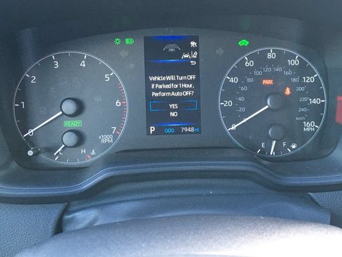 Used 2025 Toyota Corolla SE AWD/4WD image 2
