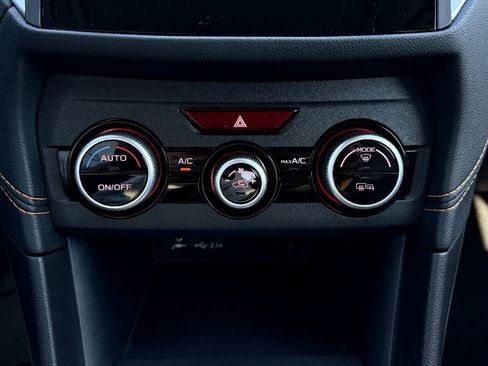 Used 2023 Subaru Crosstrek 2.0i Premium image 18