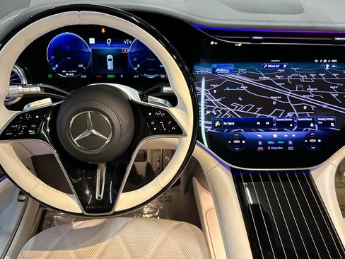 New 2025 Mercedes-Benz Maybach EQS 680 4MATIC image 27