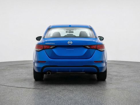 Used 2025 Nissan Sentra SV FWD image 7