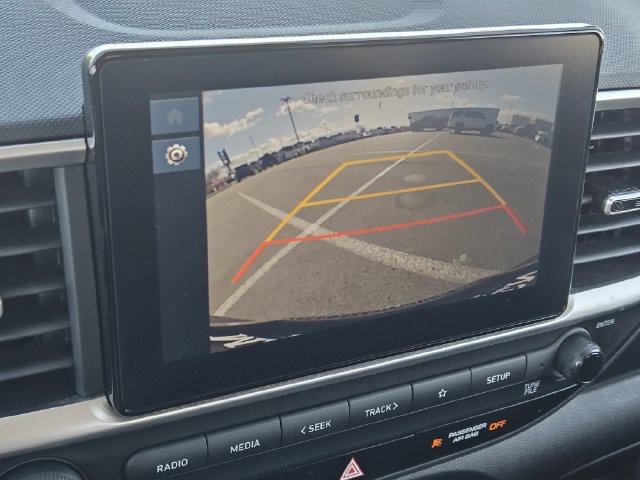 Used 2026 Hyundai Venue SE FWD image 18