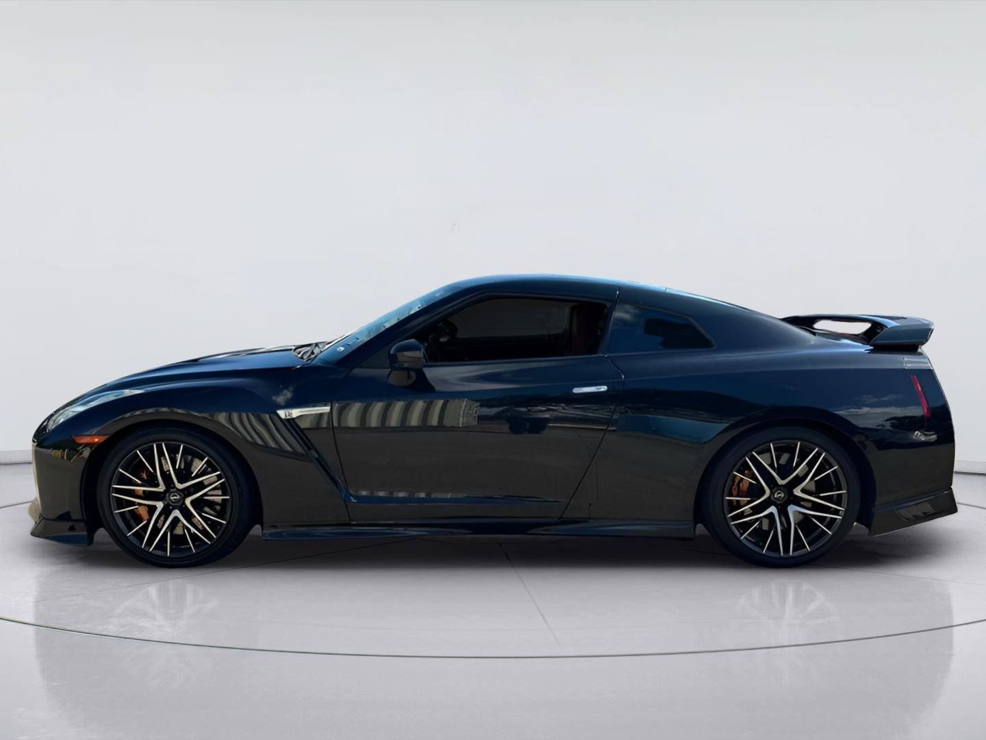 Used 2020 Nissan GT-R Premium w/ Premium Interior Package AWD/4WD image 8