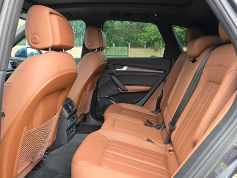 Used 2022 Audi Q5 2.0T Premium w/ Convenience Package image 14