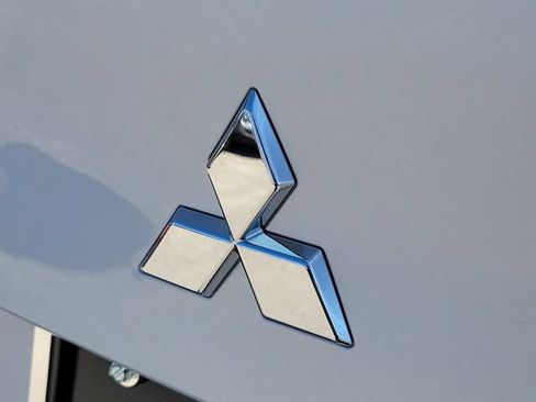 New 2026 Mitsubishi Outlander SEL FWD image 8
