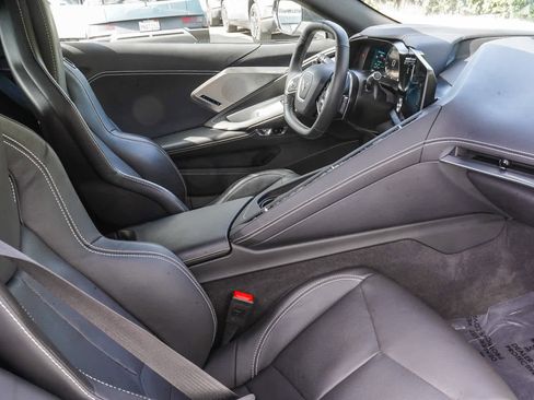 Used 2024 Chevrolet Corvette Stingray Preferred Cpe w/ 2LT RWD image 17