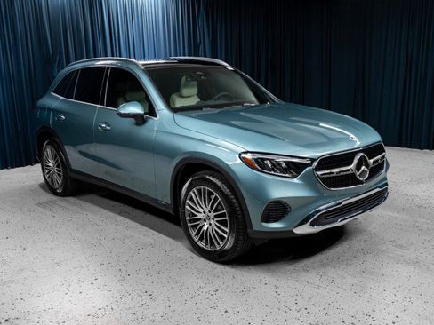 New 2026 Mercedes-Benz GLC 300 4MATIC image 3