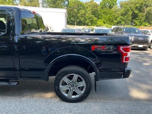 Used 2018 Ford F150 XLT w/ Equipment Group 302A Luxury AWD/4WD image 11
