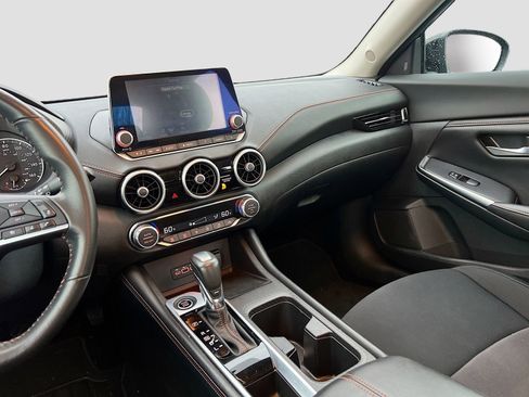 Used 2022 Nissan Sentra SR w/ Trunk Package image 23