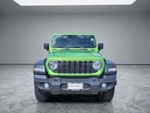 Used 2025 Jeep Wrangler Unlimited Sport AWD/4WD image 2