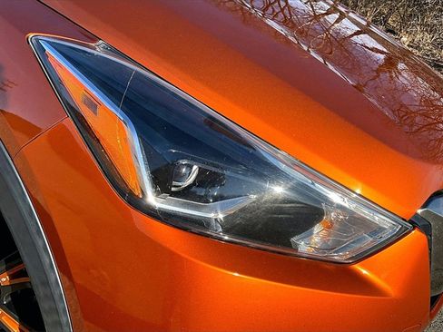 Used 2019 Nissan Kicks SR w/ SR Premium Package image 29