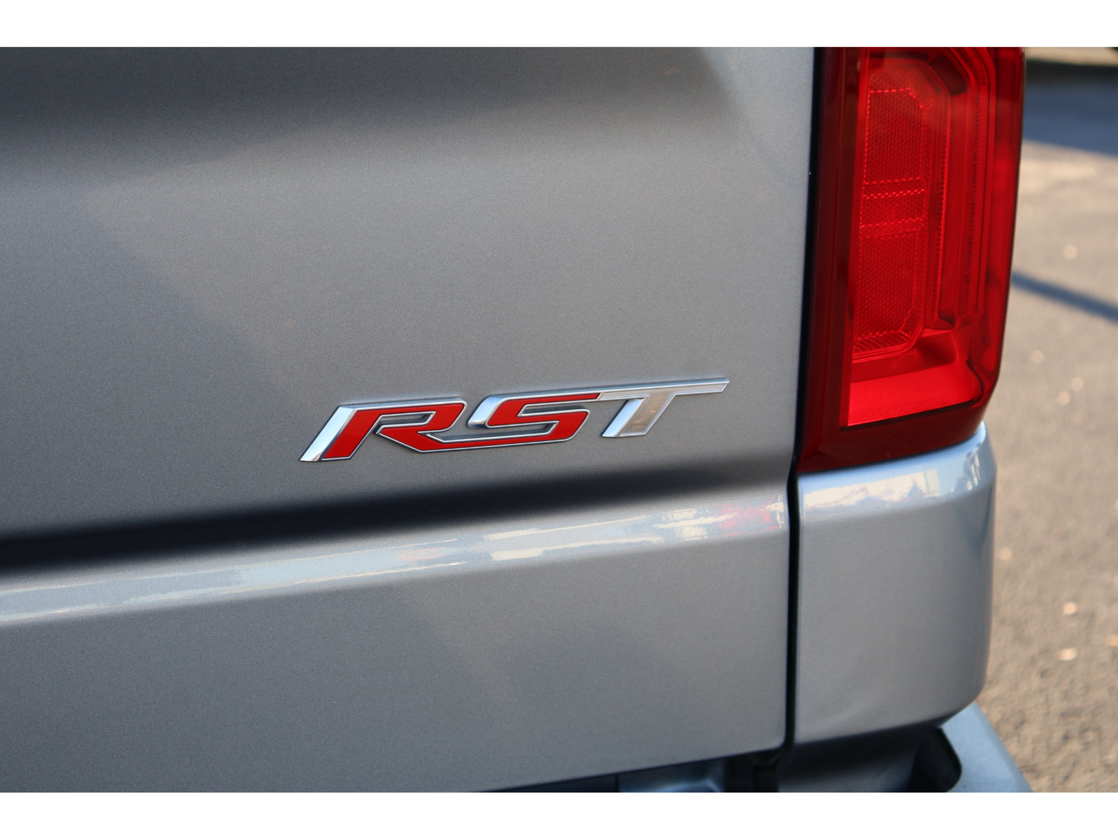 Used 2026 Chevrolet Silverado 1500 RST w/ RST Select Package RWD image 16